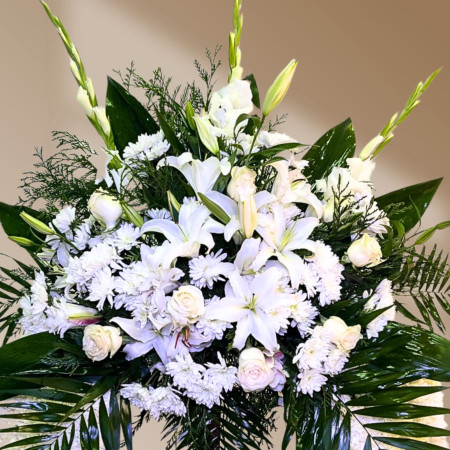 Corona de Flores Blanca Clásica